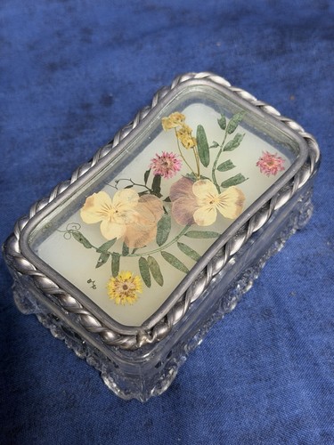 Vintage dried flowers - vintage-dried, in
